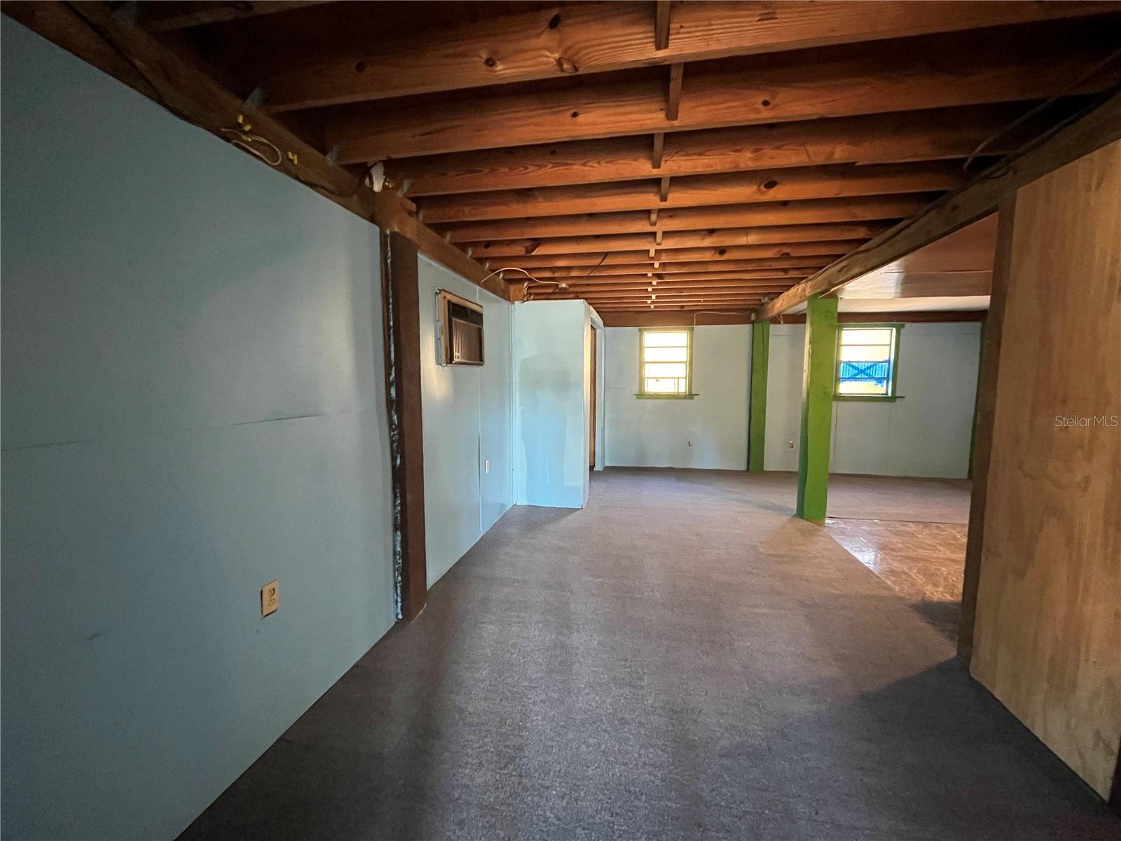 FRST LAKES PARK - Residential