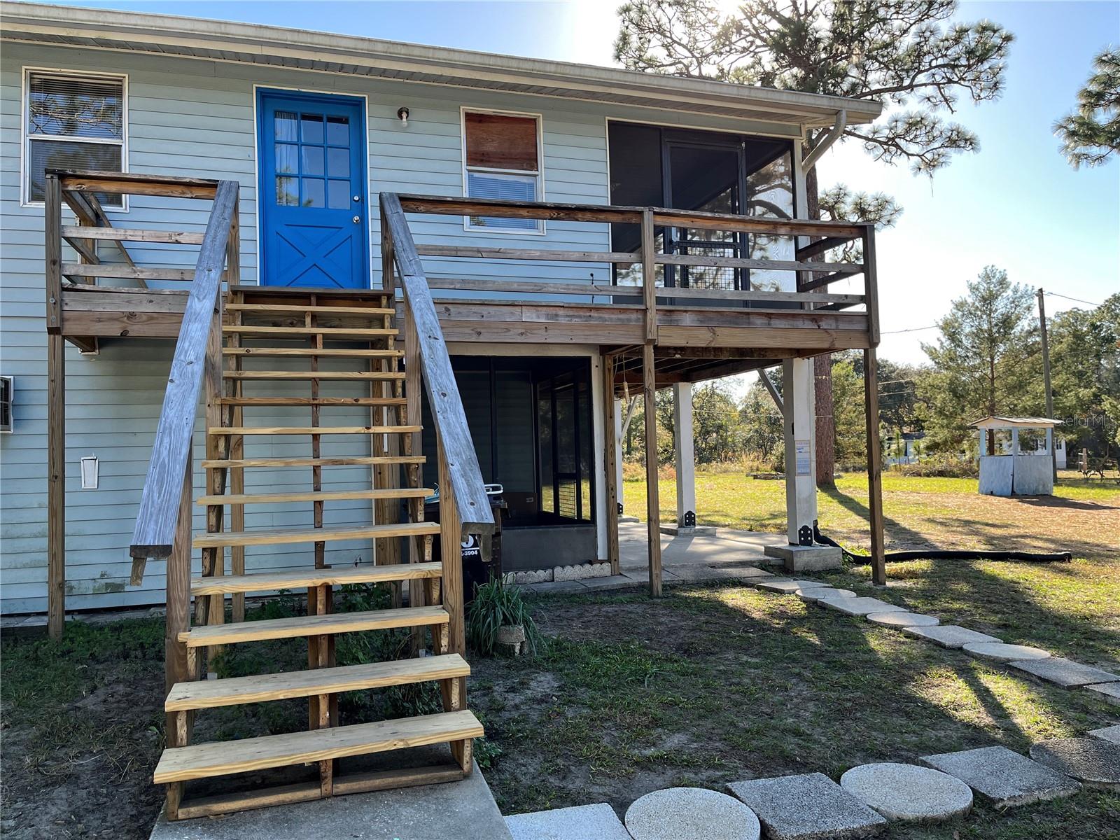 FRST LAKES PARK - Residential