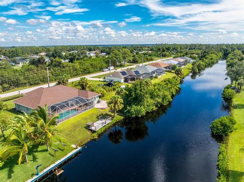 A home in PORT CHARLOTTE