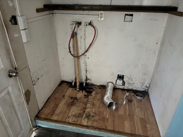 ADELL GARDENS - Residential