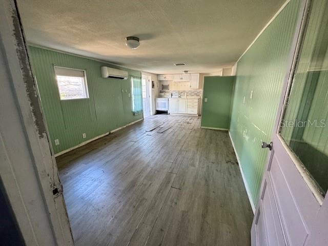 ADELL GARDENS - Residential