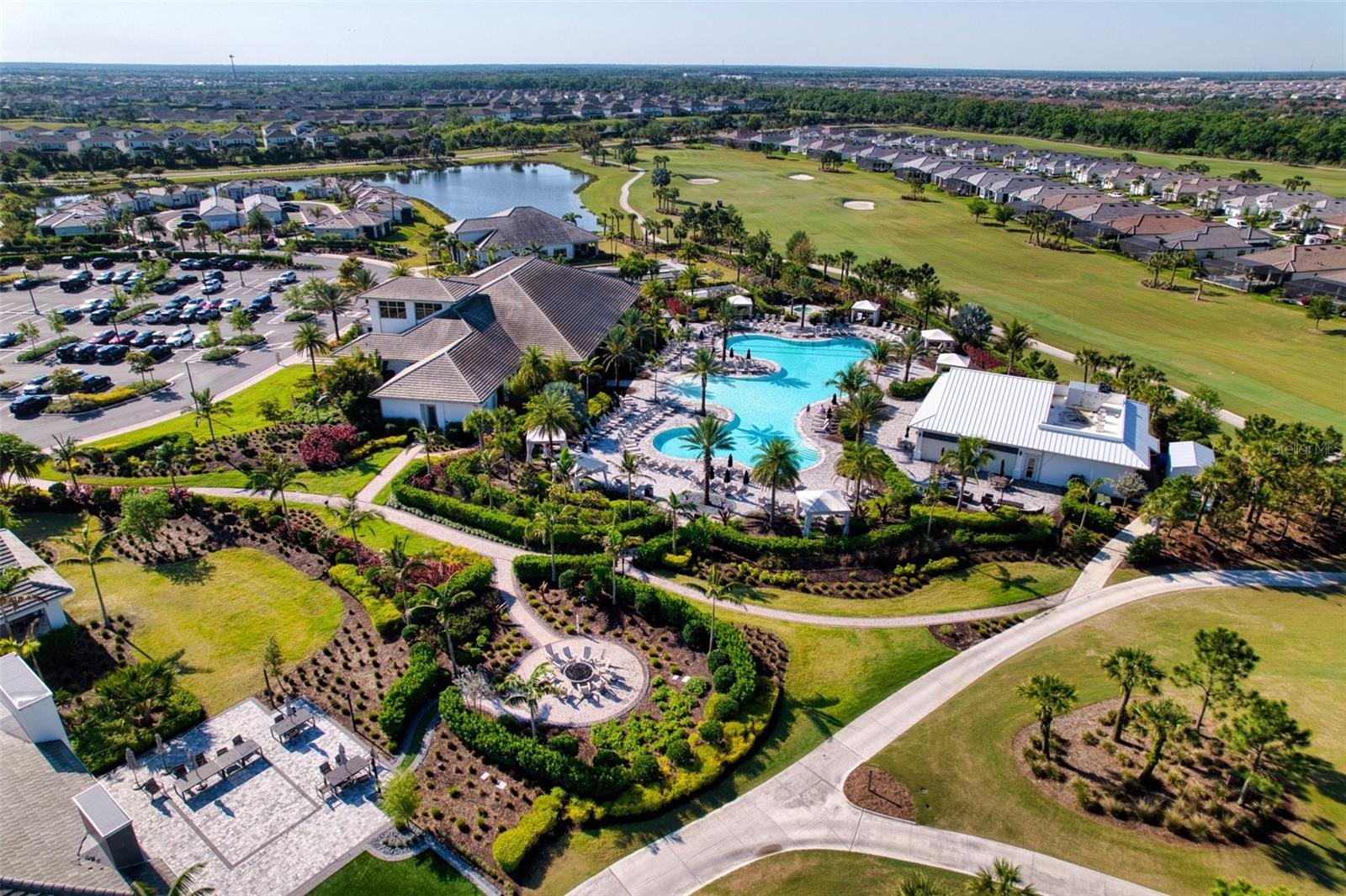 AZARIO ESPLANADE PH III SUBPH D - Residential