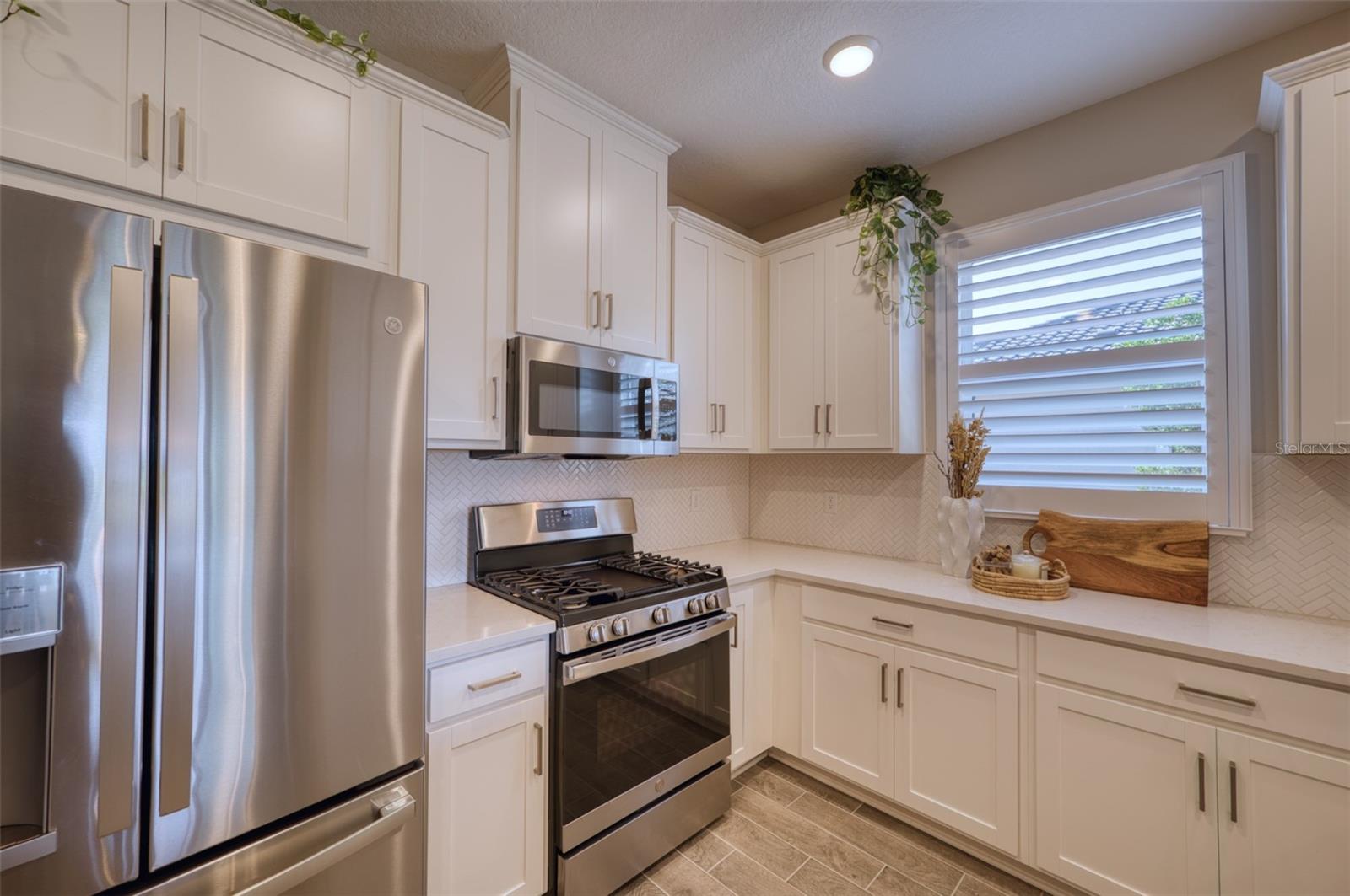 AZARIO ESPLANADE PH III SUBPH D - Residential