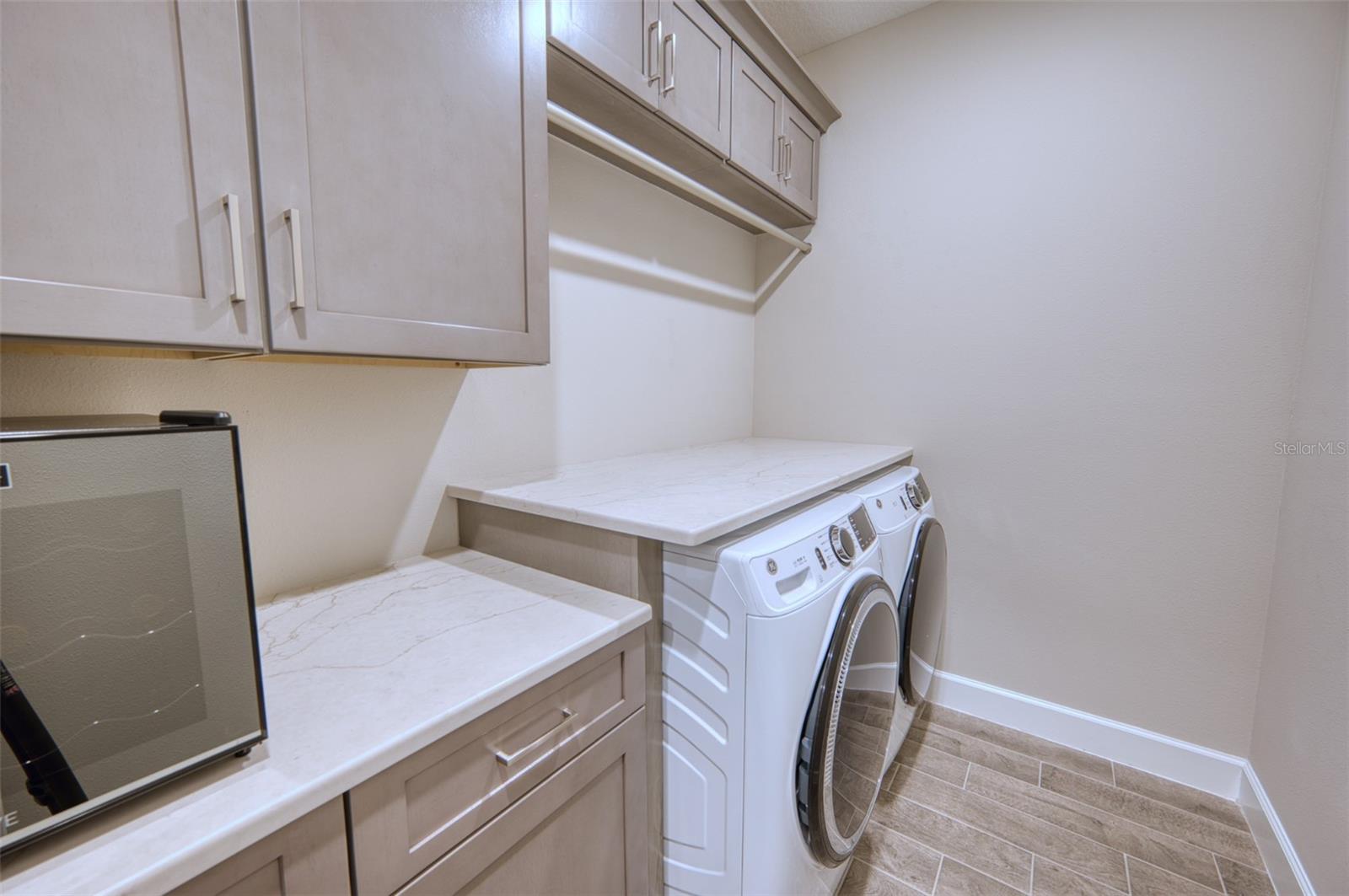 AZARIO ESPLANADE PH III SUBPH D - Residential