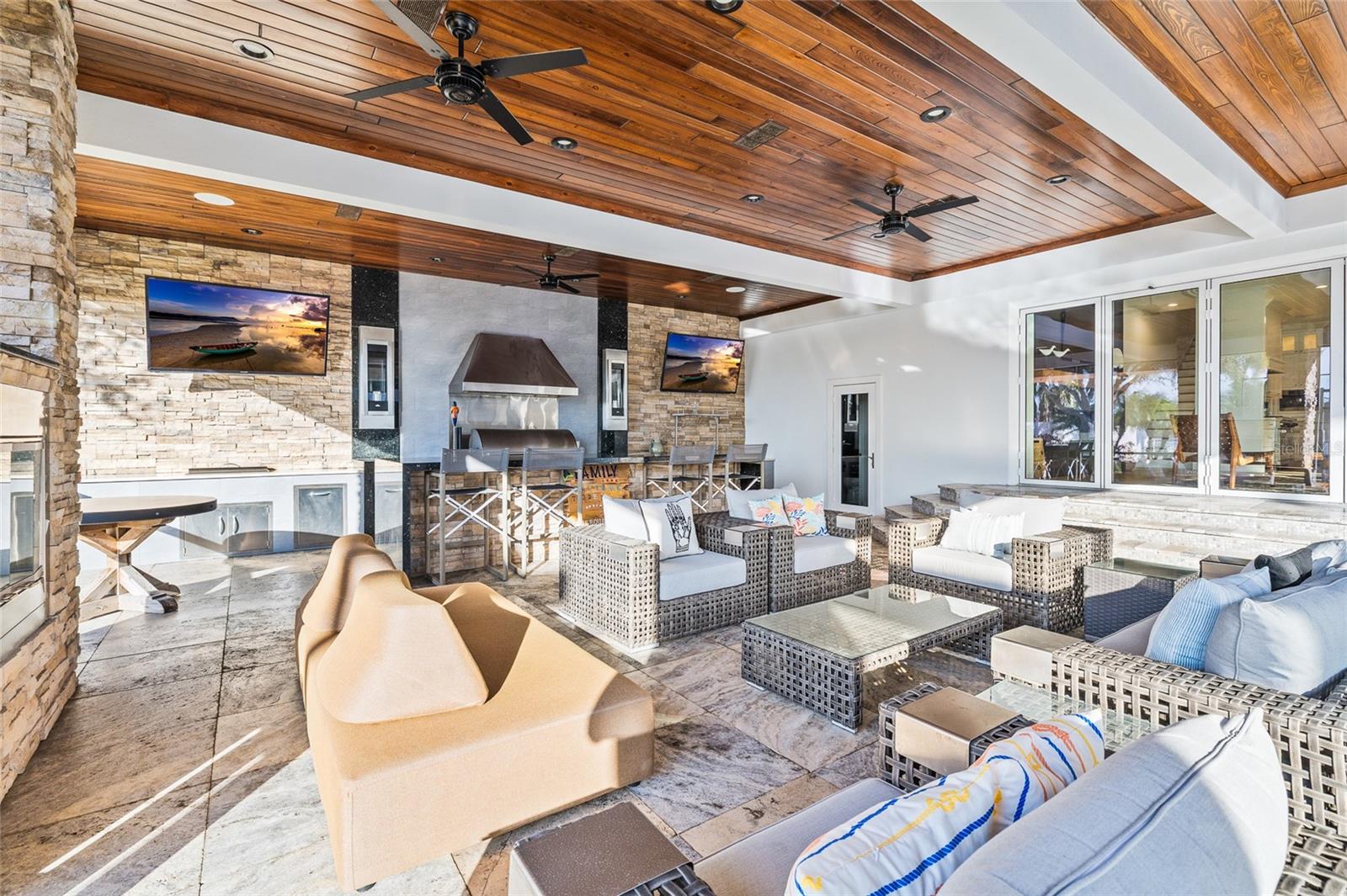 BONITA VISTA - Residential