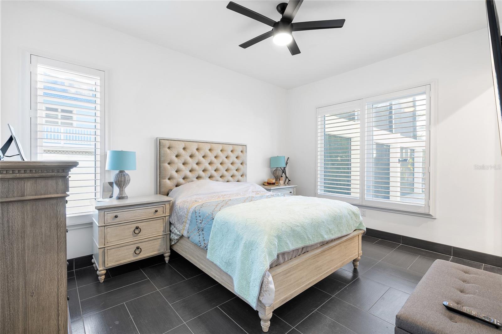 BONITA VISTA - Residential