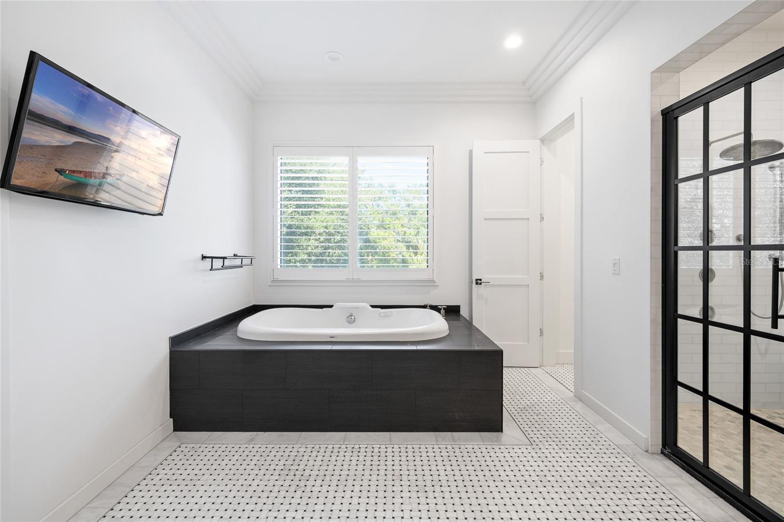 BONITA VISTA - Residential