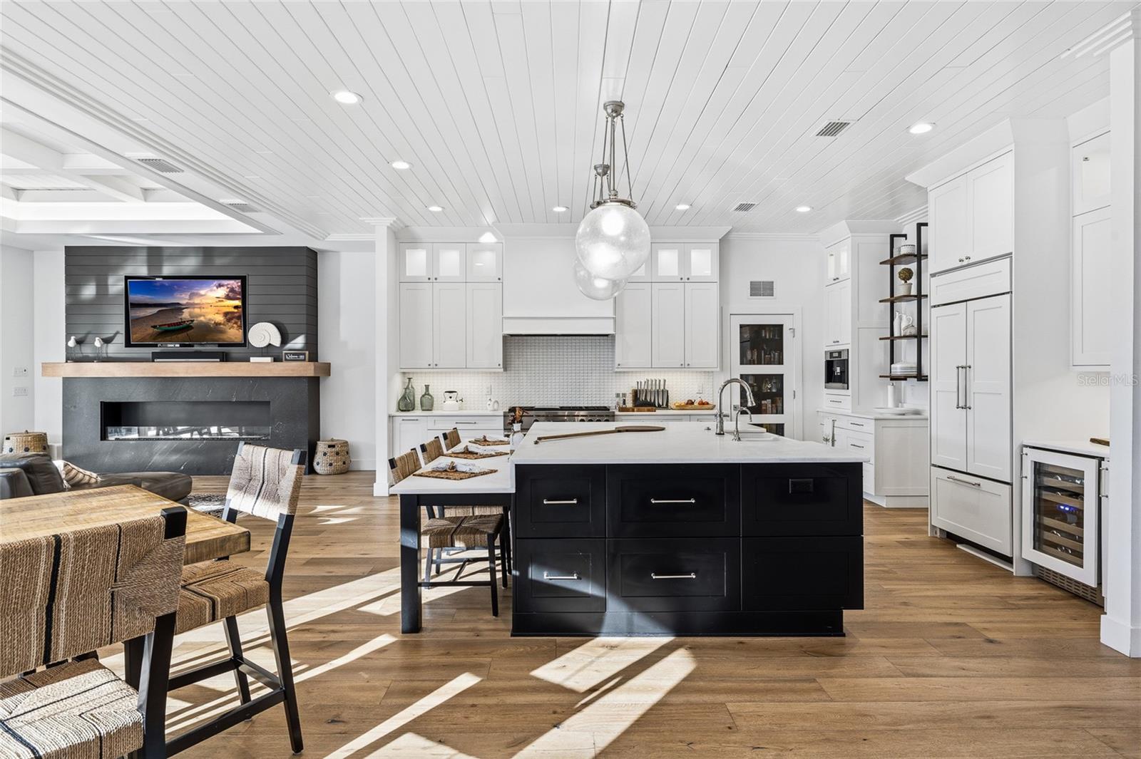 BONITA VISTA - Residential