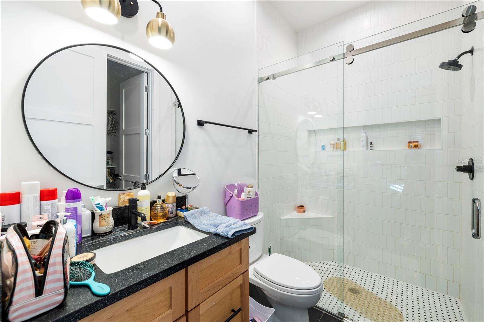 BONITA VISTA - Residential