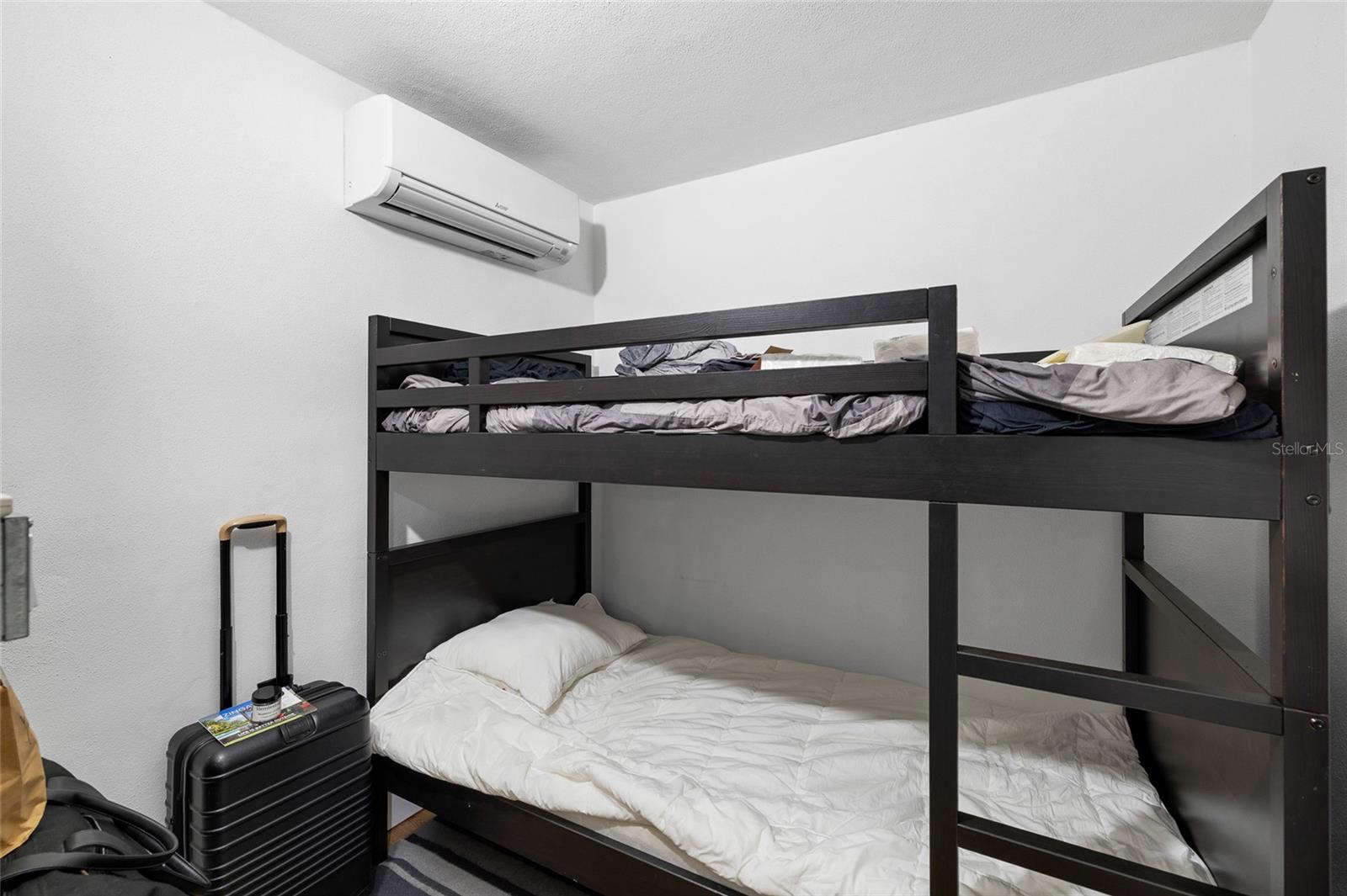 BONITA VISTA - Residential