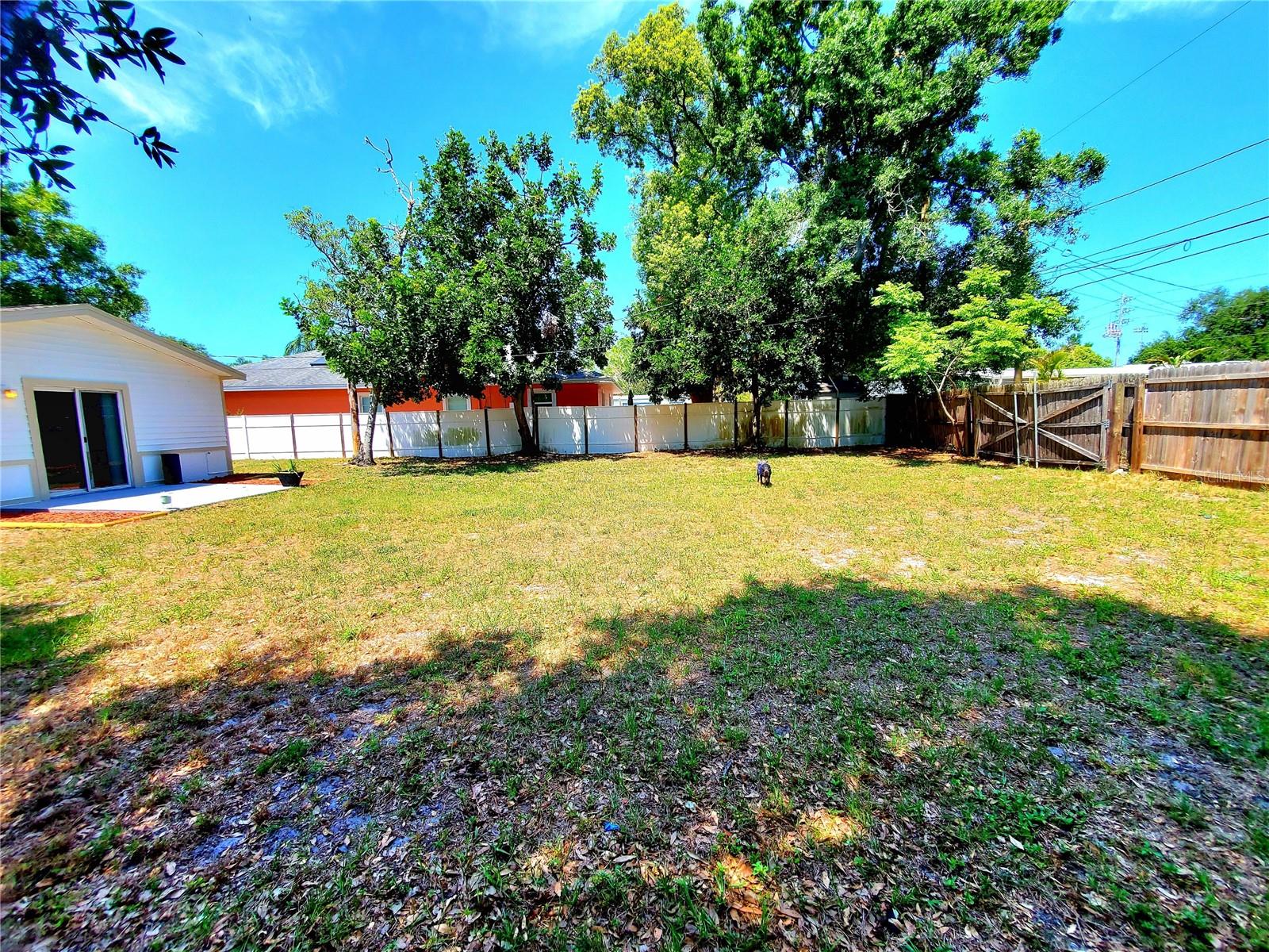 ROOSEVELT GROVES - Residential
