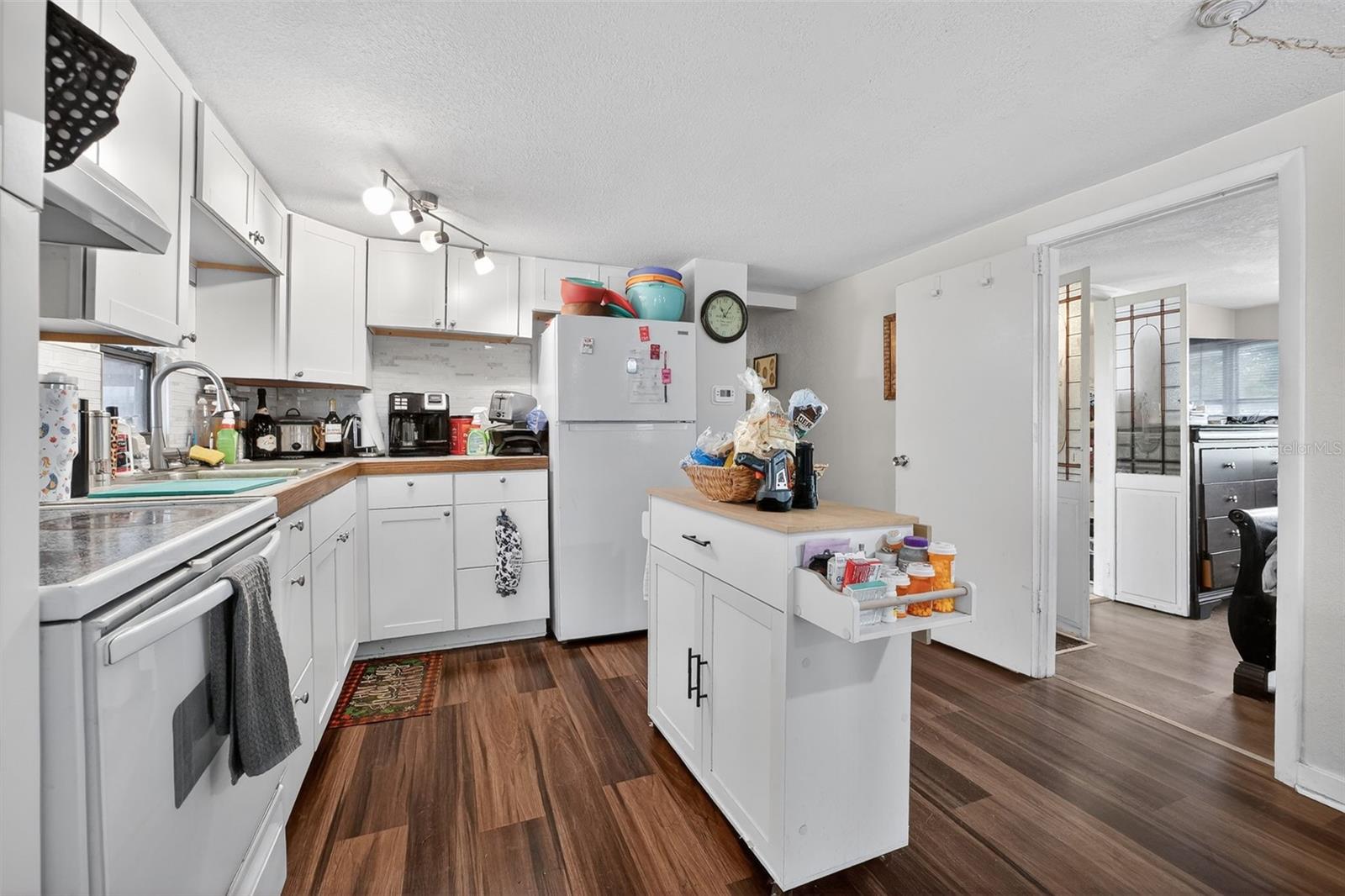 LINDA HEIGHTS - Residential