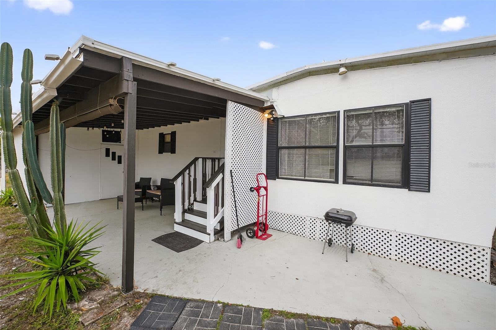 LINDA HEIGHTS - Residential