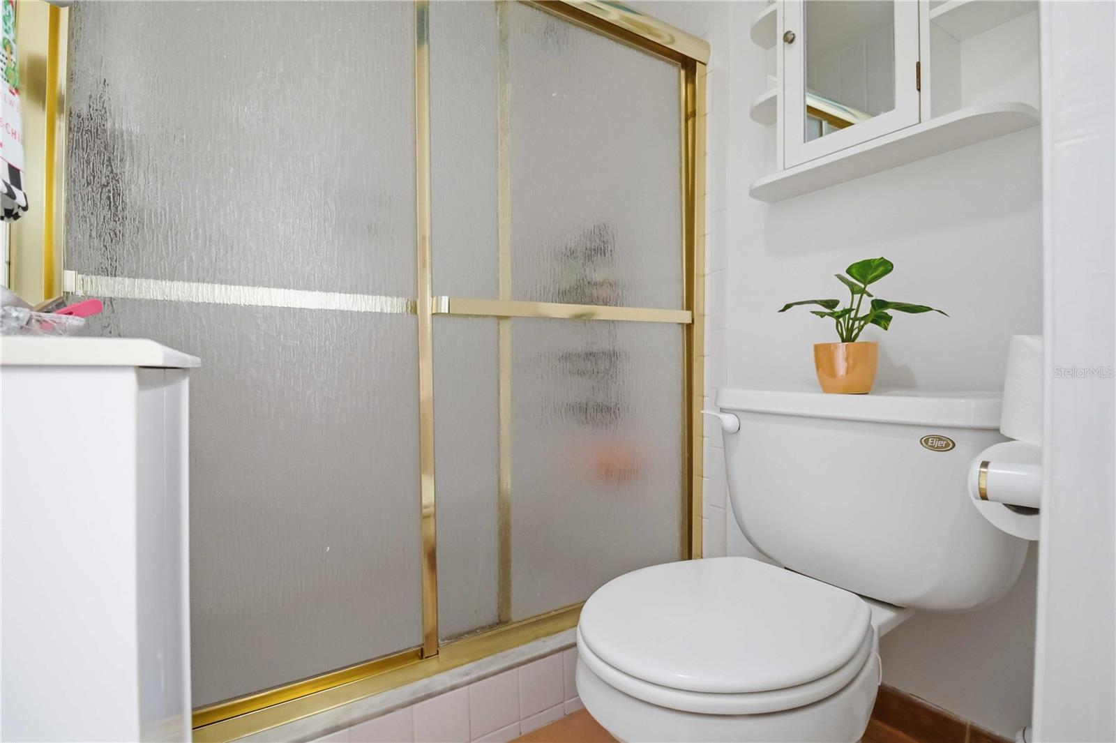 RAINTREE CONDOMINIUM - Residential