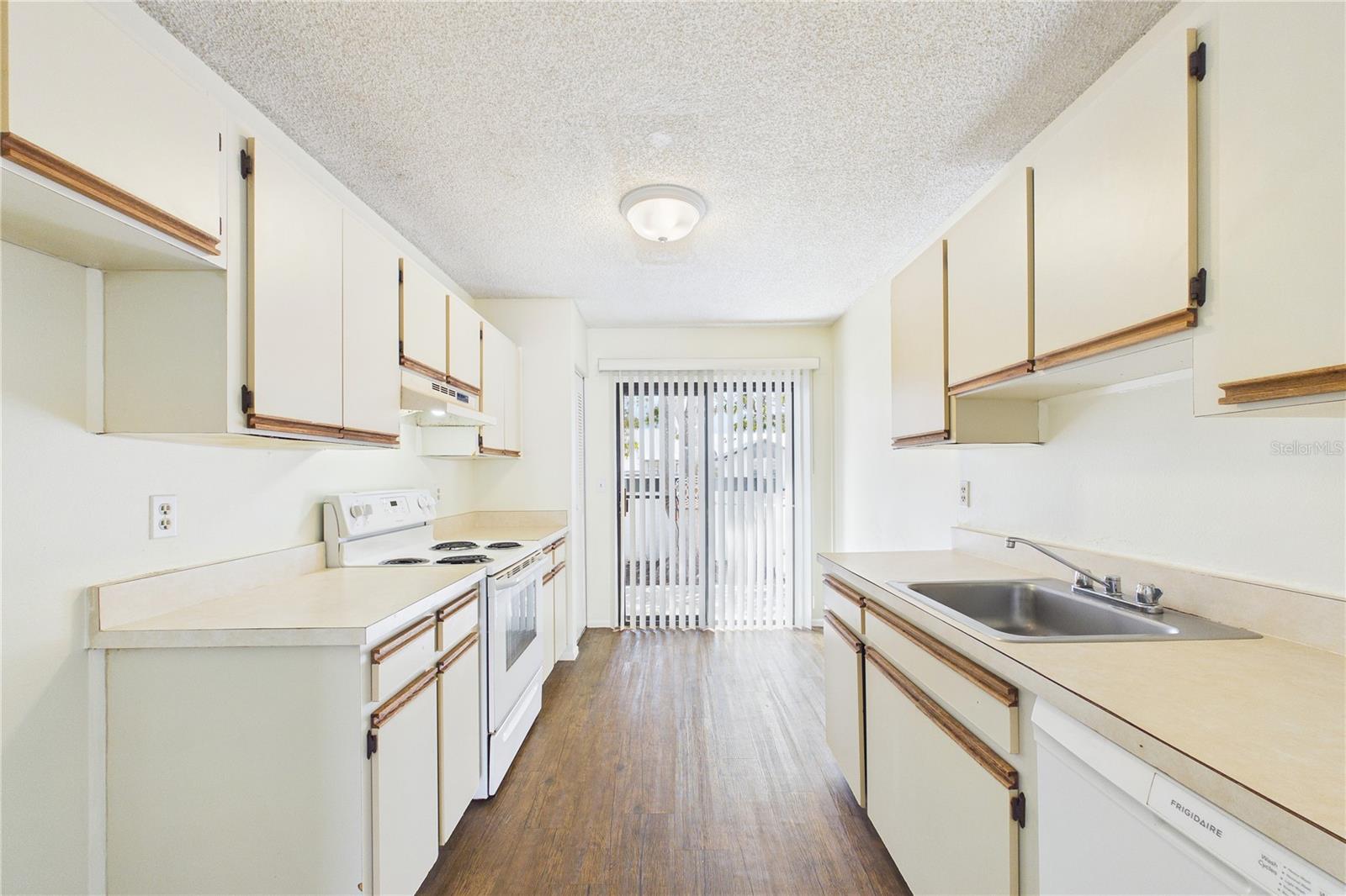 406 SW GODELS STREET