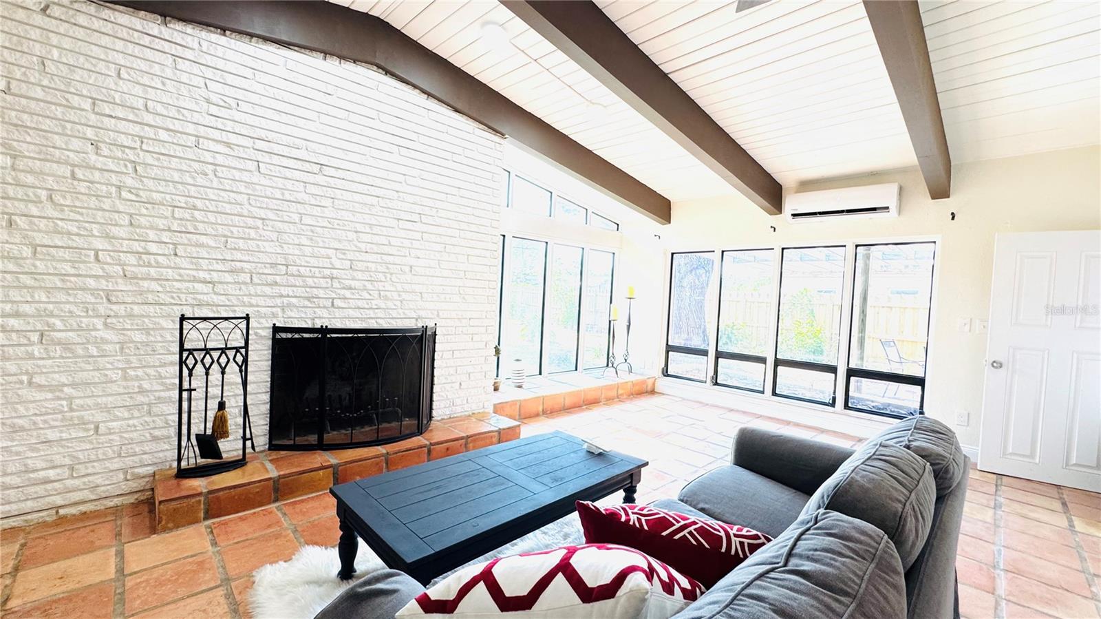 BLOSSOM LAKE VILLAGE SEC 4 - Residential Lease