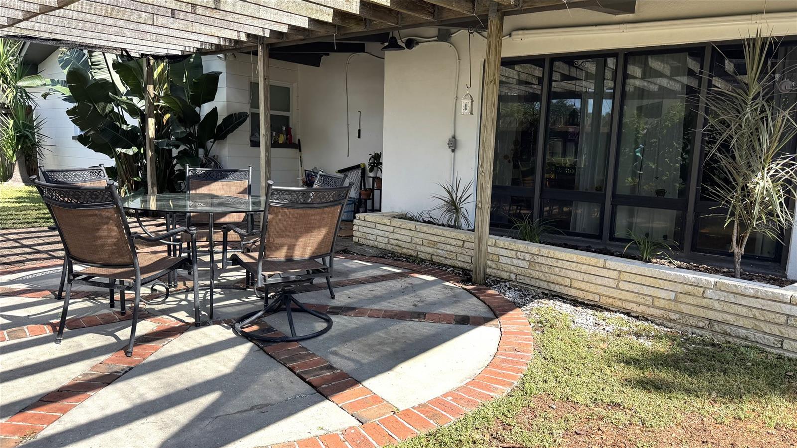 BLOSSOM LAKE VILLAGE SEC 4 - Residential Lease