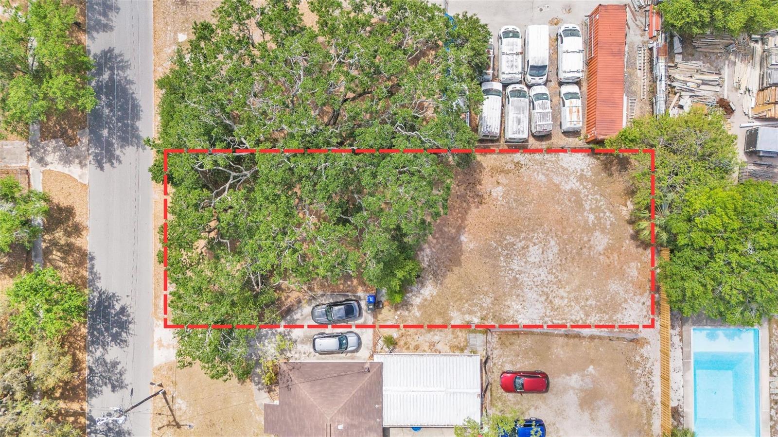 This prime vacant lot is located in the heart of Lakeland, offering a fantastic opportunity for commercial development. With its central location, the property provides easy access to local amenities, shopping, and dining, making it an ideal spot for building a dream home, or a thriving business. Don't miss out on the potential of this highly desirable, versatile space! Schedule your showing today!