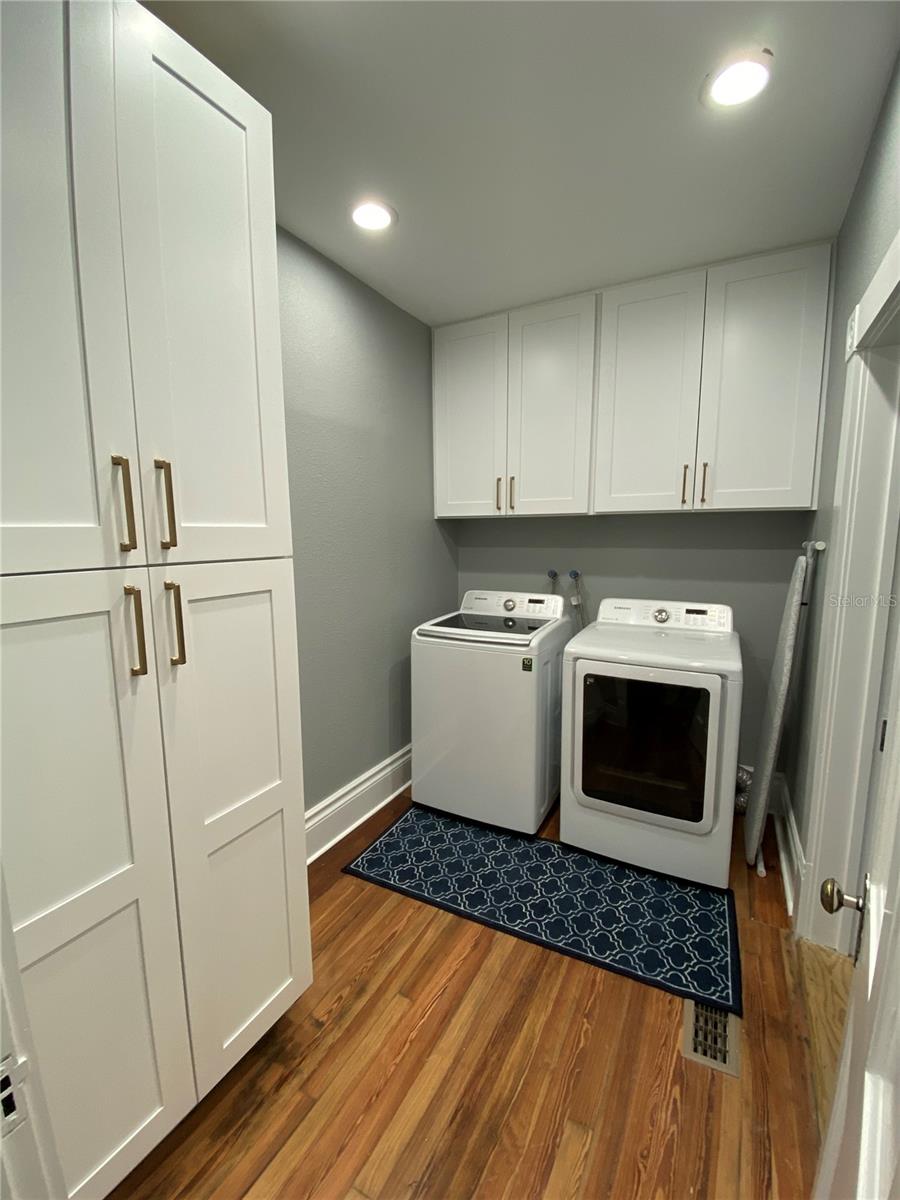 133 N PINELLAS AVENUE