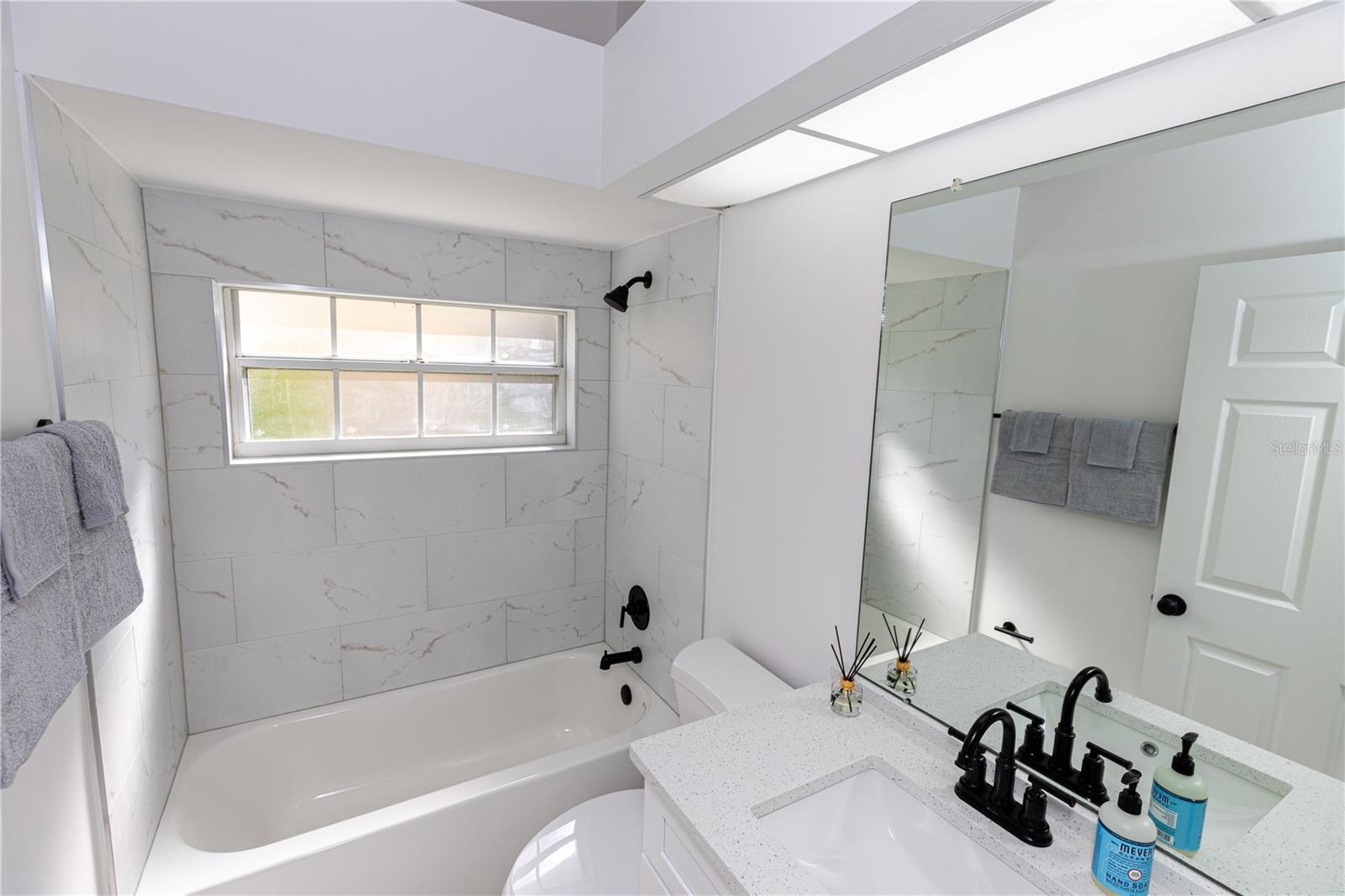 DEL VERA COUNTRY CLUB - Residential