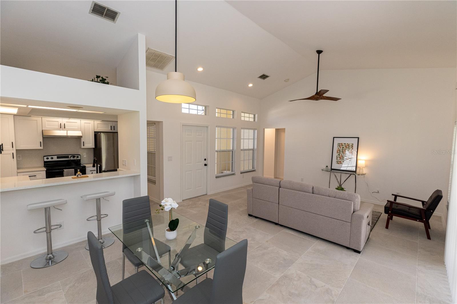 DEL VERA COUNTRY CLUB - Residential