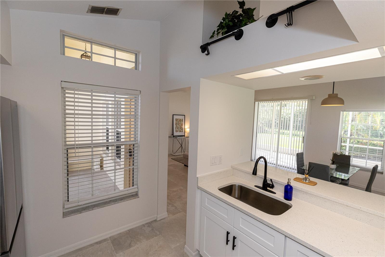 DEL VERA COUNTRY CLUB - Residential