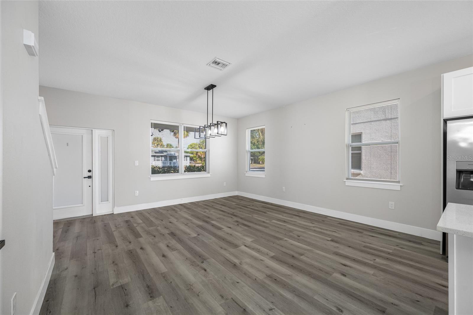 PASADENA TERRACE - Residential Lease