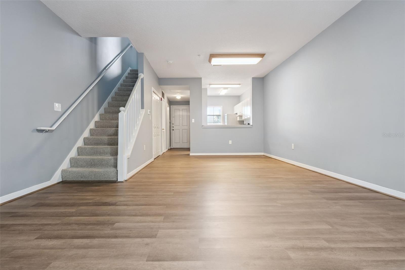 TOWN CTR CONDO - Residential