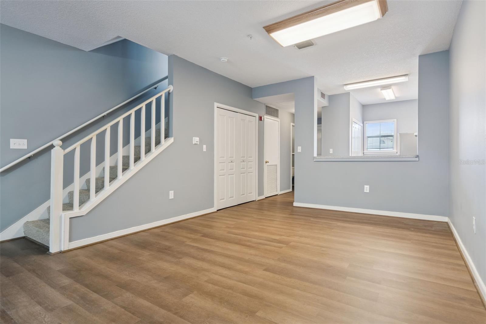 TOWN CTR CONDO - Residential