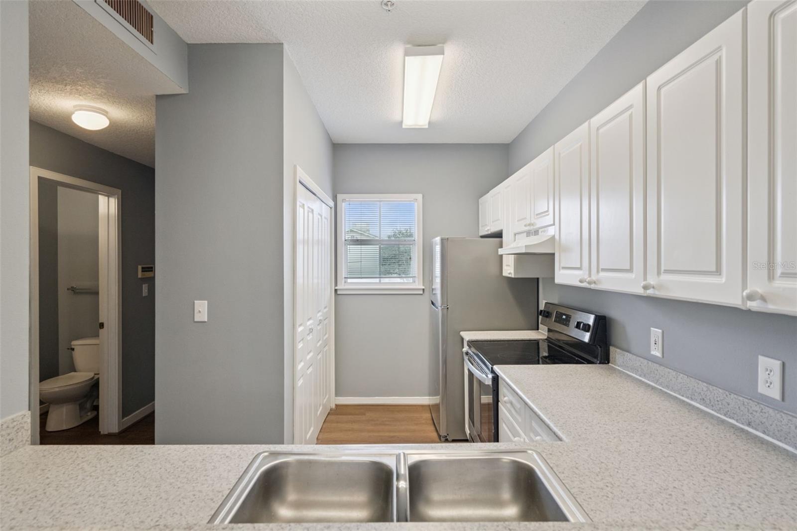 TOWN CTR CONDO - Residential