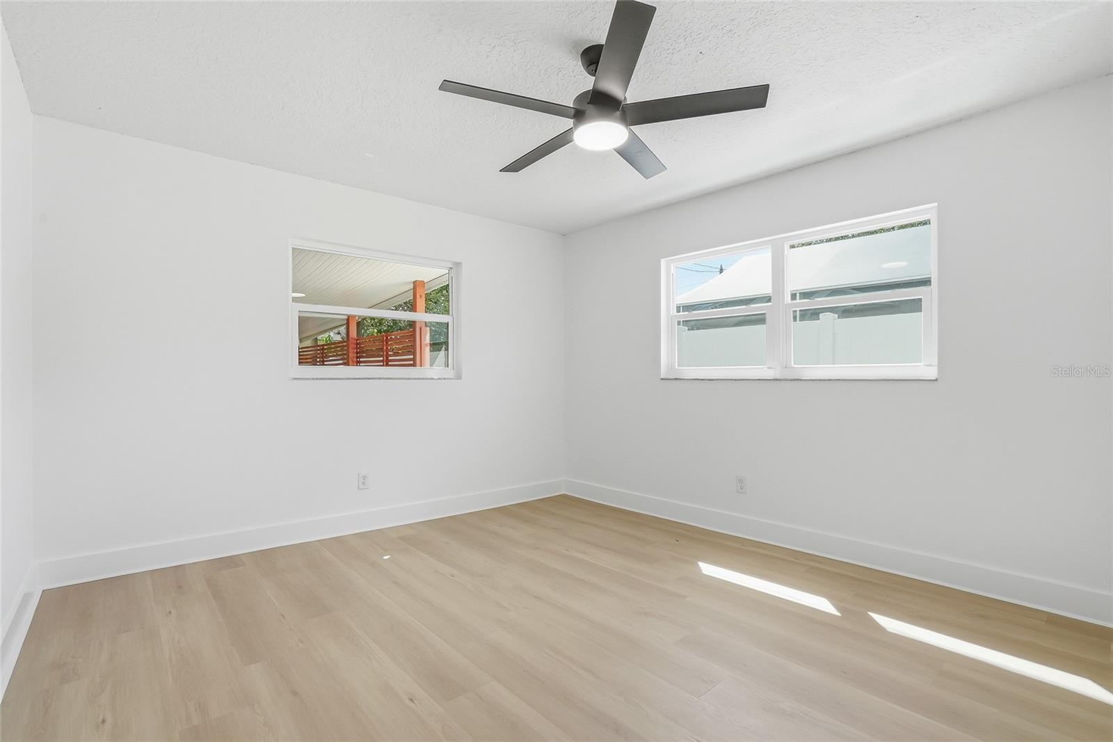 FLORAL VILLA PARK 2ND SEC - Residential