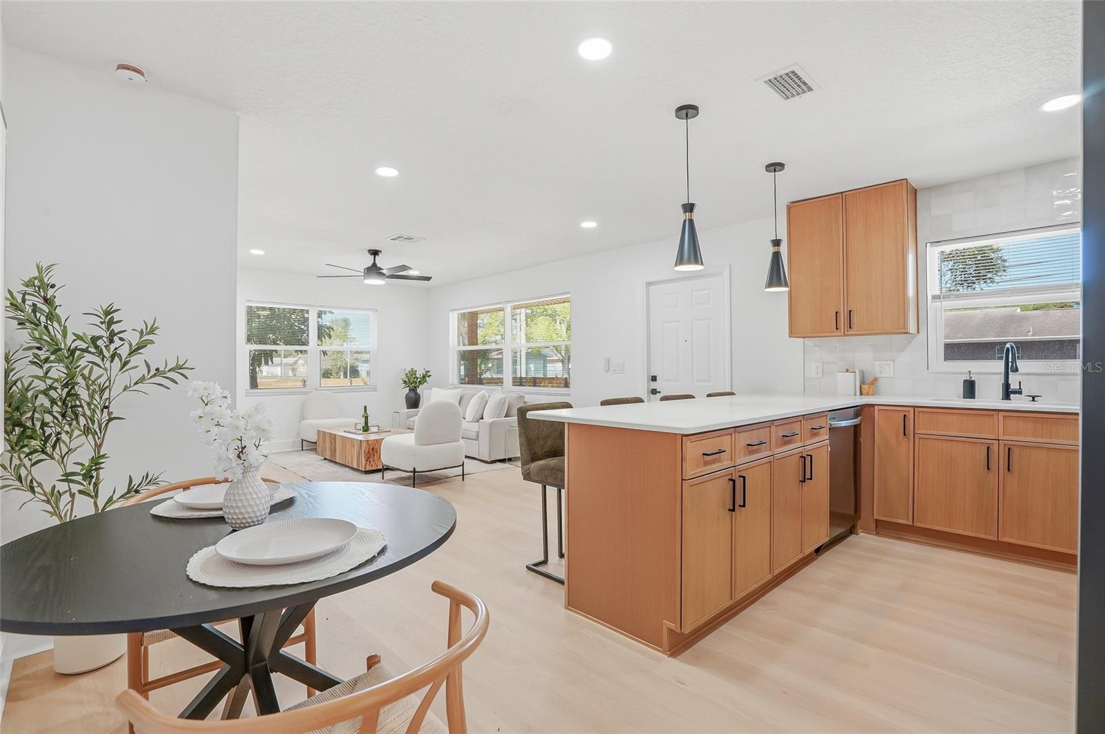 FLORAL VILLA PARK 2ND SEC - Residential