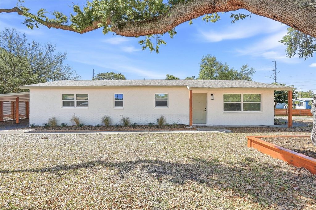 Photo of 1339 35th Street N, St Petersburg, FL 33713 (MLS # TB8482904)