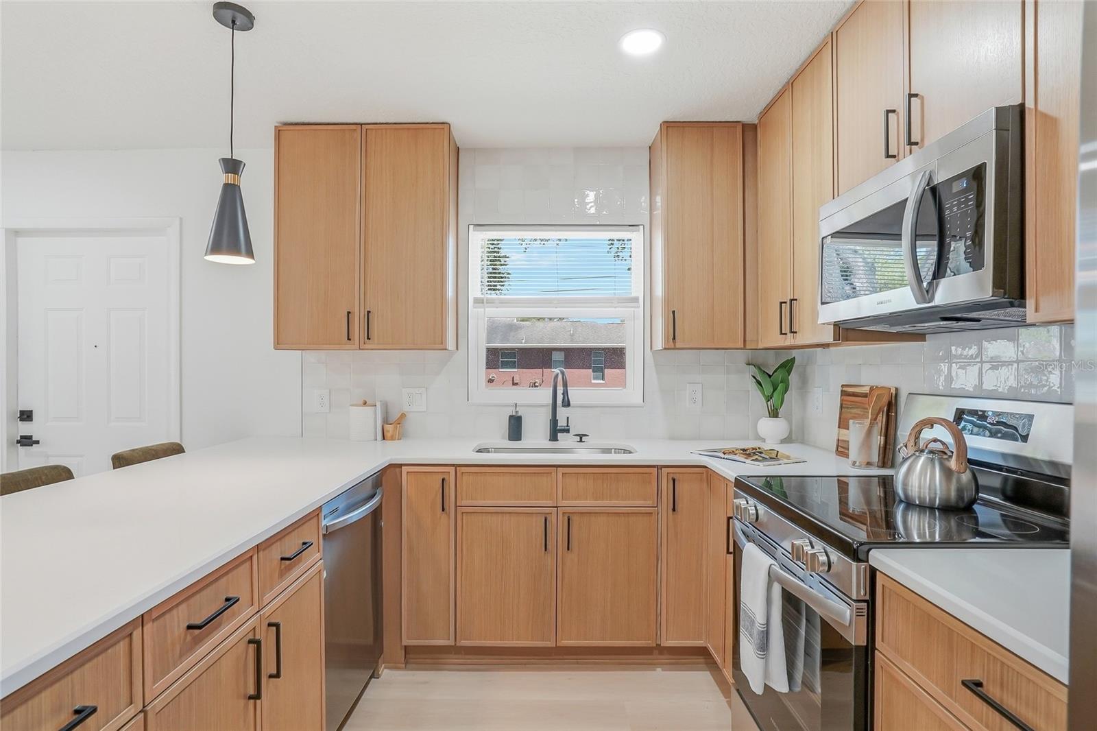 FLORAL VILLA PARK 2ND SEC - Residential