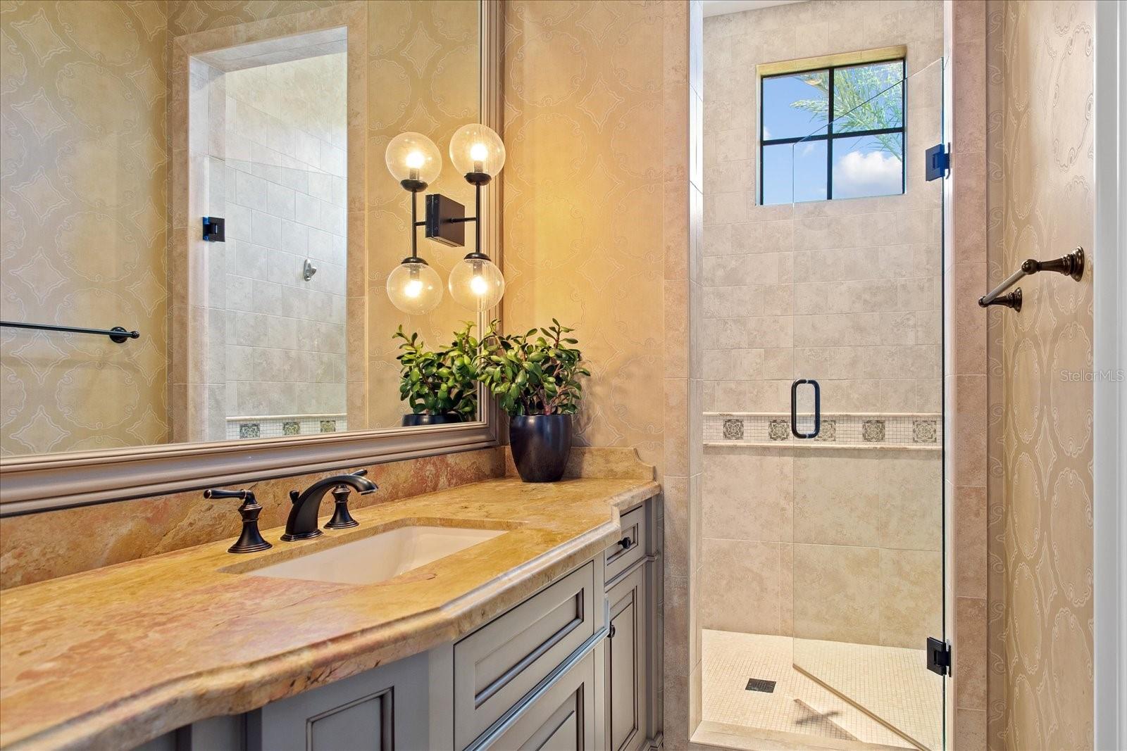 KEENES POINTE - Residential