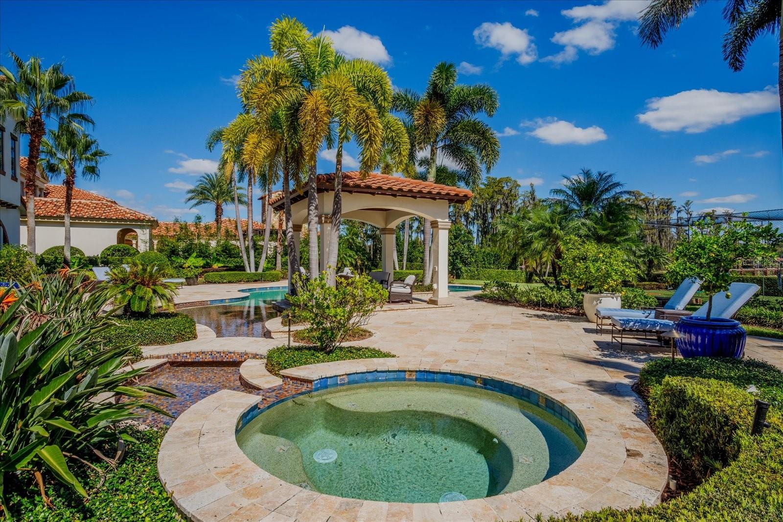 KEENES POINTE - Residential