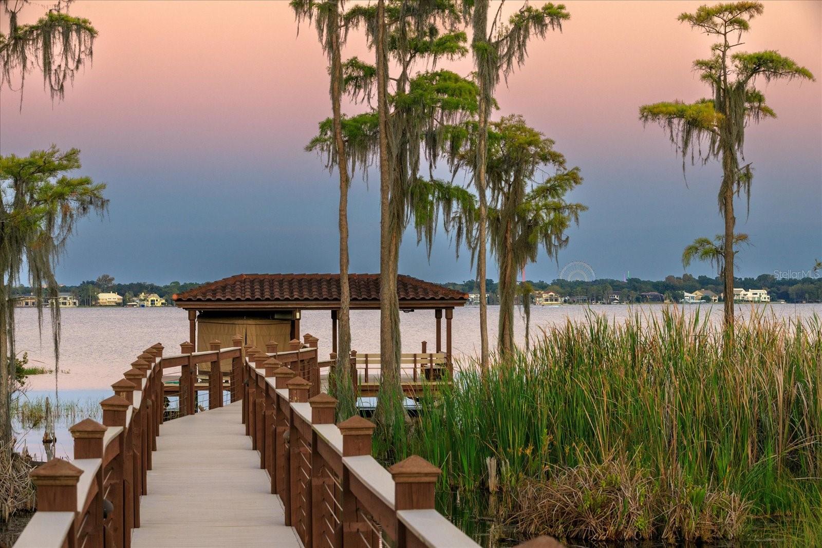 KEENES POINTE - Residential