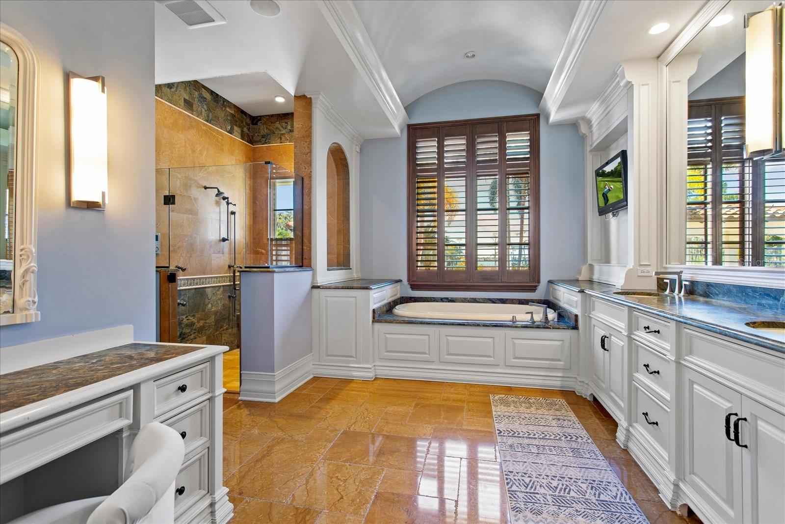 KEENES POINTE - Residential