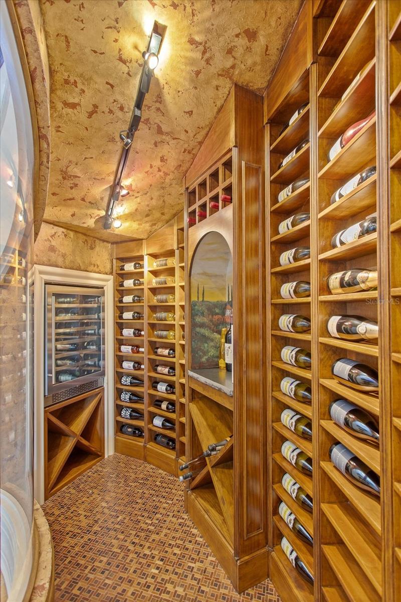 KEENES POINTE - Residential