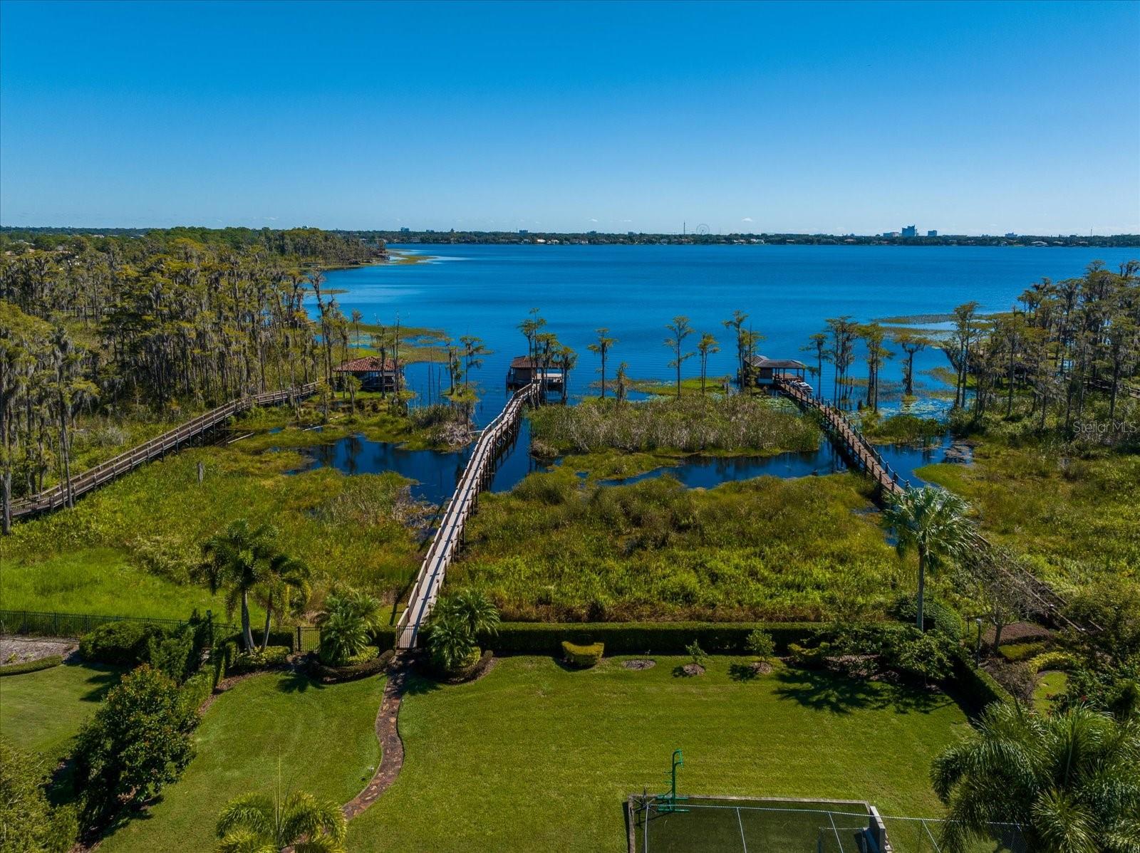 KEENES POINTE - Residential