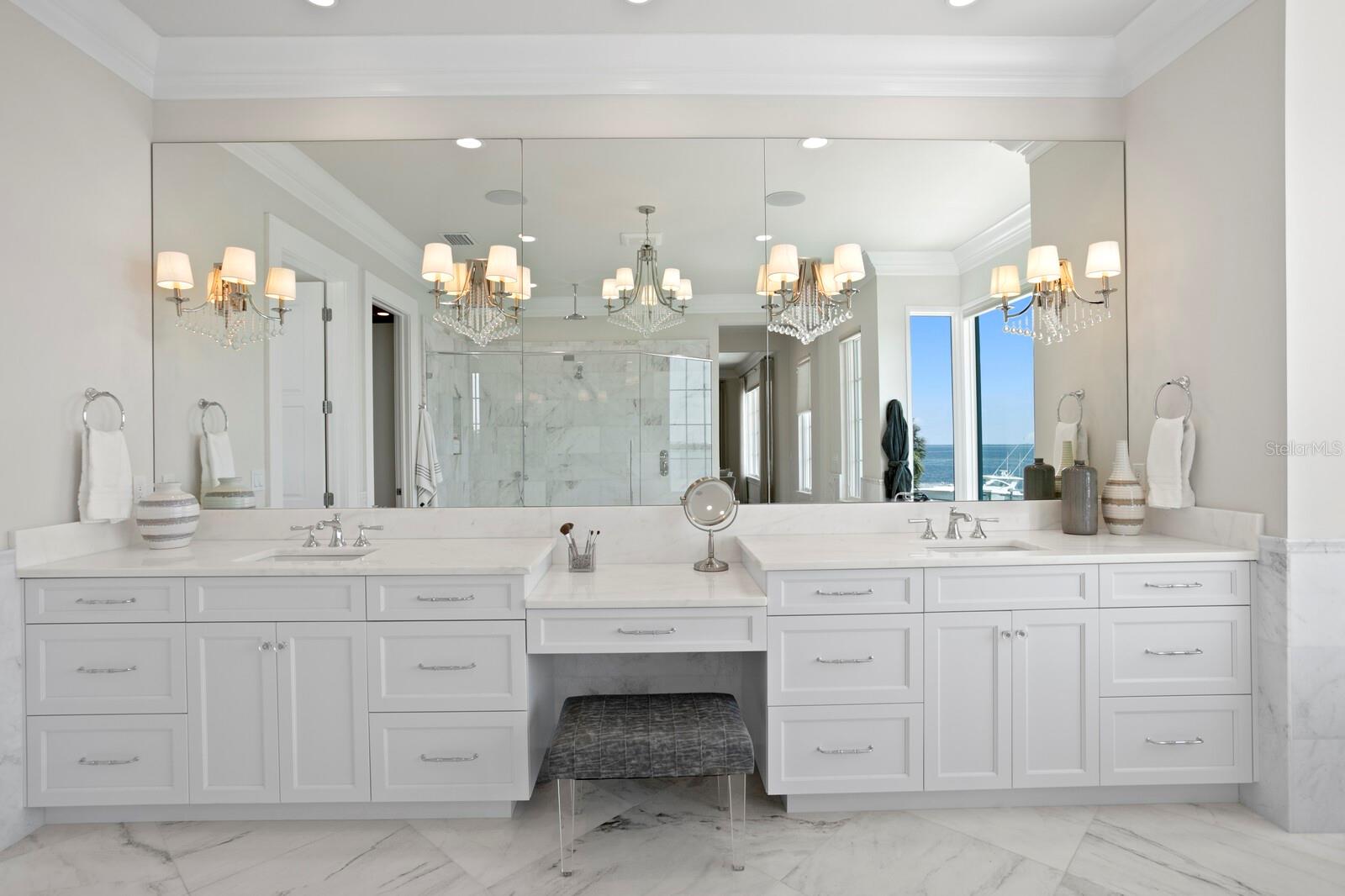 SUNSET PARK ISLES UNIT 1 - Residential