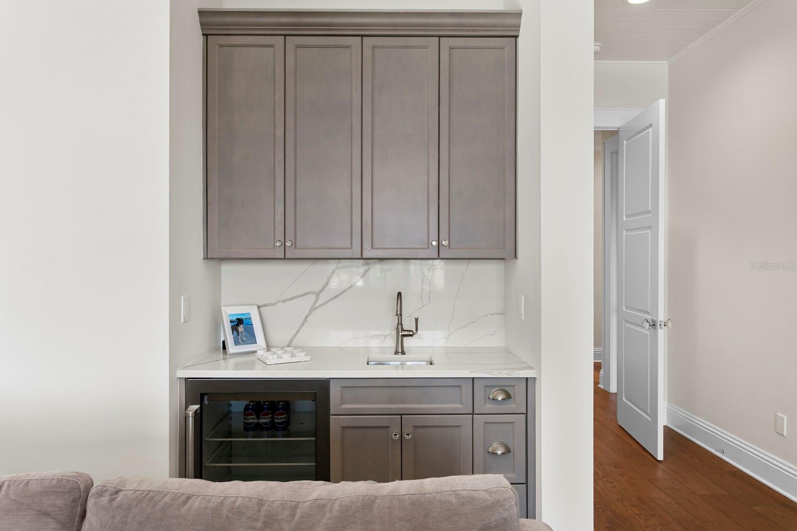 SUNSET PARK ISLES UNIT 1 - Residential