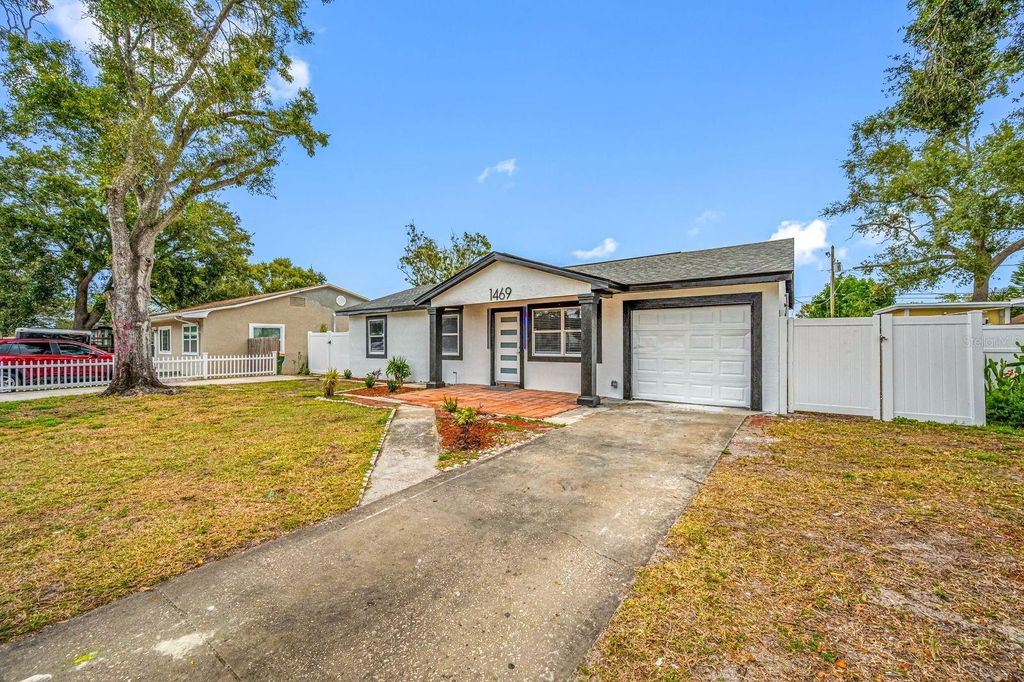 Photo of 1469 Young Avenue, Clearwater, FL 33756 (MLS # TB8459177)