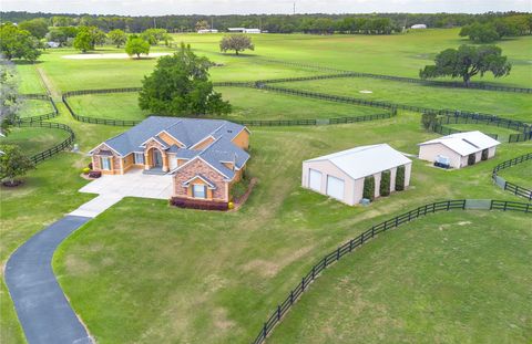 Tiny photo for 12610 NW Gainesville Road, Reddick, FL 32686 (MLS # OM718115)