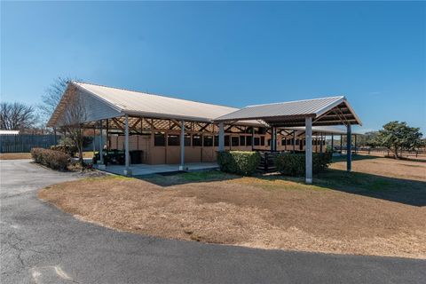 Tiny photo for 12610 NW Gainesville Road, Reddick, FL 32686 (MLS # OM718115)