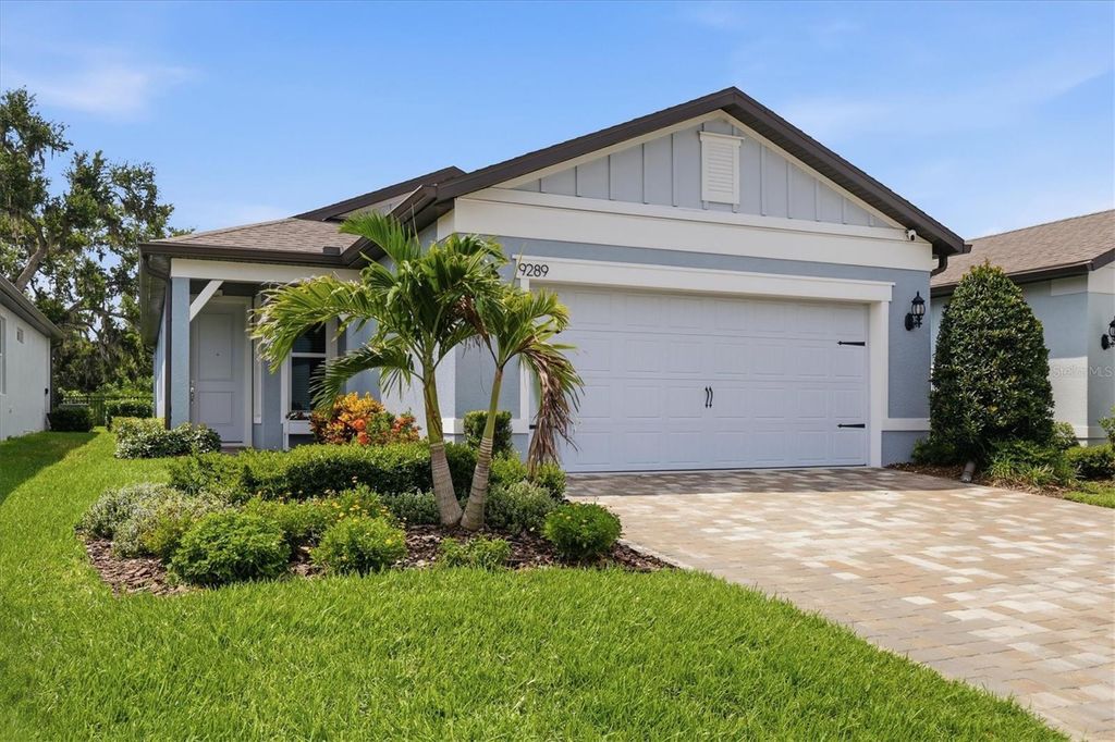 Photo of 9289 Ballaster Pointe Loop, Parrish, FL 34219 (MLS # A4697528)