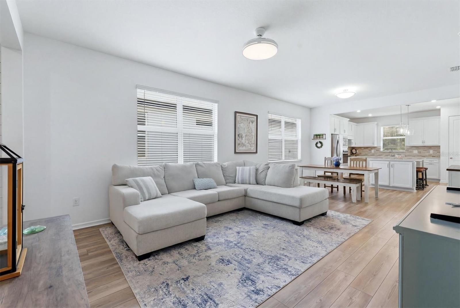 9289 BALLASTER POINTE LOOP