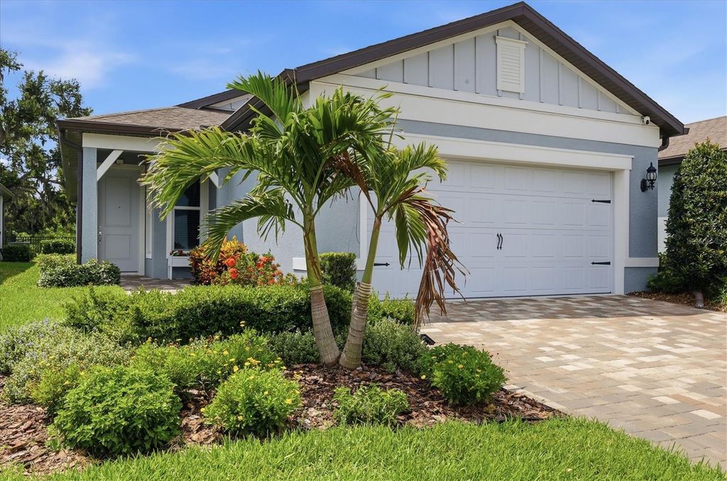 Photo of 9289 Ballaster Pointe Loop, Parrish, FL 34219 (MLS # A4697528)
