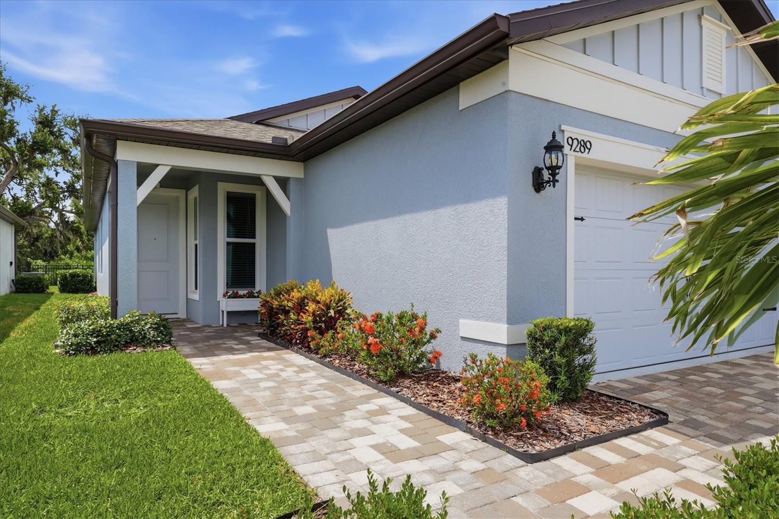 9289 BALLASTER POINTE LOOP