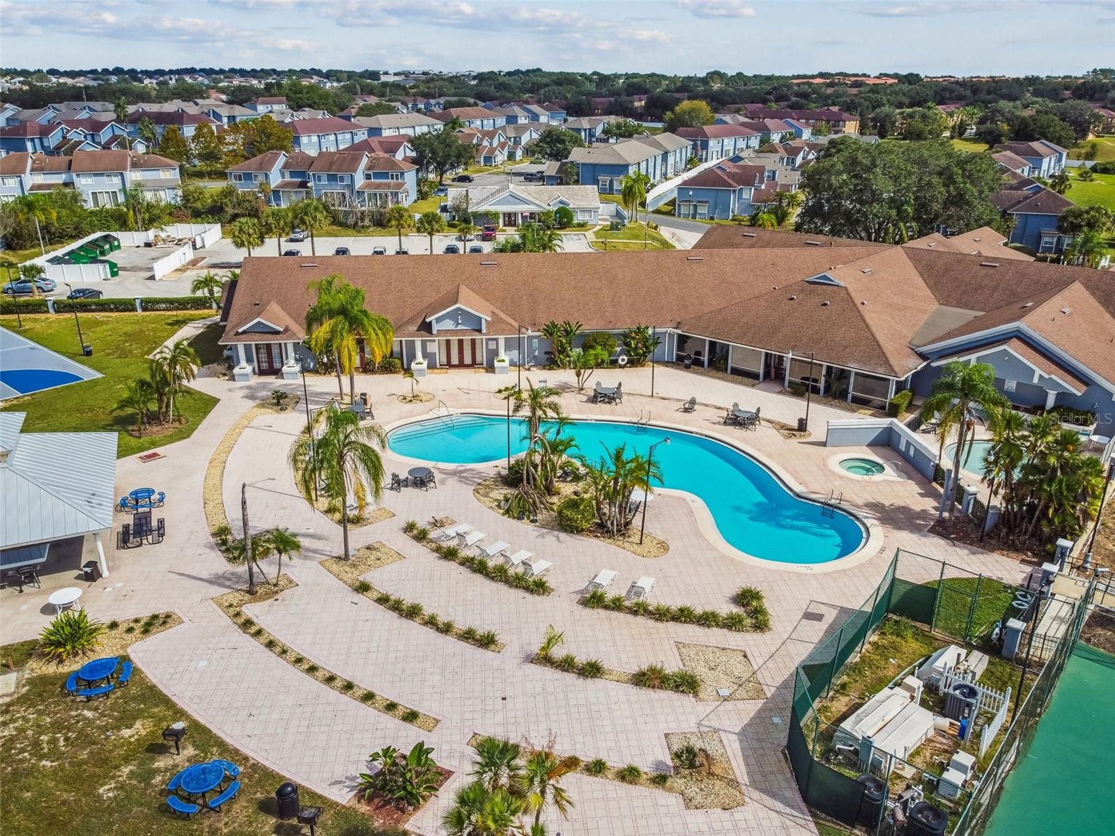 ISLAND CLUB WEST PH 02 - Residential